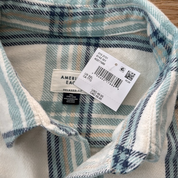 AMERICAN EAGLE XXL SOFT BUTTONDOWN - Picture 3 of 4